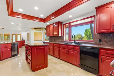 16575 Bonanza Dr, Riverside, CA 92504 photo 11