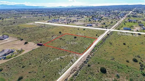 2 Buttemere, Phelan, CA 92371