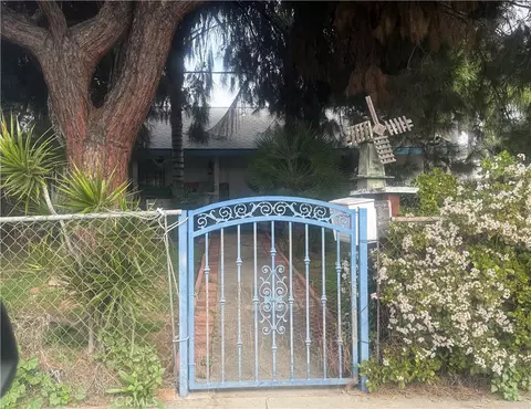 511 W Phillips, Pomona, CA 91766