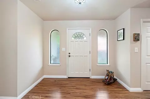 Entry Way - 1168 N Crescent Rdg, Fallbrook, CA 92028 photo 1 of 2