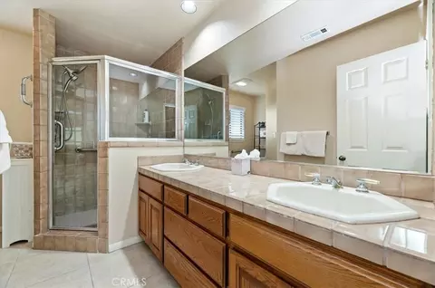Bath - 1168 N Crescent Rdg, Fallbrook, CA 92028 photo 3 of 4
