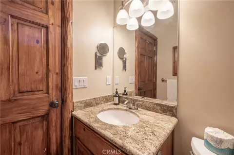 Bath - 42550 Bear Loop, Big Bear City, CA 92314 photo 7 of 9