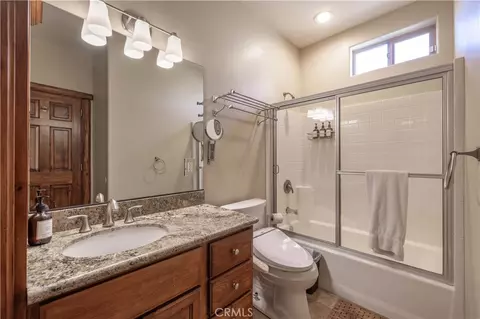 Bath - 42550 Bear Loop, Big Bear City, CA 92314 photo 4 of 9