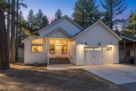 374 Mountainaire Ln, Big Bear Lake, CA 92315