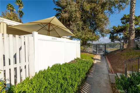 Exterior - 3088 Panorama Rd UNIT D, Riverside, CA 92506 photo 3 of 3