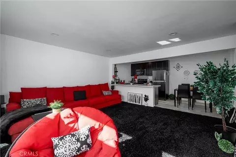 Living - 3088 Panorama Rd UNIT D, Riverside, CA 92506 photo 1 of 2
