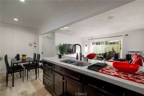 Kitchen - 3088 Panorama Rd UNIT D, Riverside, CA 92506 photo 3 of 3