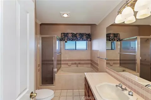 Bath - 20329 Luchs, Perris, CA 92570 photo 3 of 5