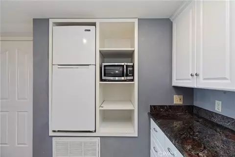 Kitchen - 20329 Luchs, Perris, CA 92570 photo 7 of 7