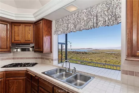 Kitchen - 20329 Luchs, Perris, CA 92570 photo 1 of 7
