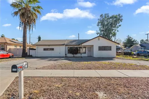 1113 E Acacia Ave, Hemet, CA 92543