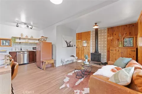 956 Mercury, Crestline, CA 92325