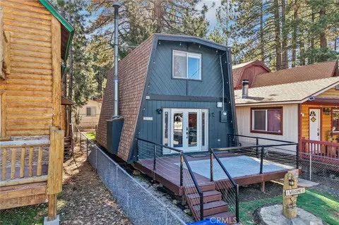 42683 Falcon Ave, Big Bear Lake, CA 92315