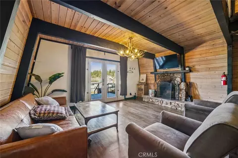 Living - 42683 Falcon Ave, Big Bear Lake, CA 92315 photo 2 of 5