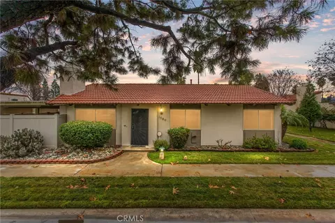 1580 Lisa Ln, Redlands, CA 92374