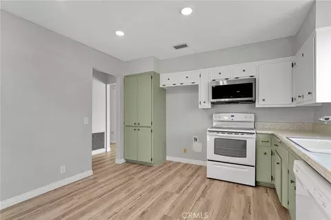 Kitchen - 14866 Nokomis Rd, Apple Valley, CA 92307 photo 1 of 4