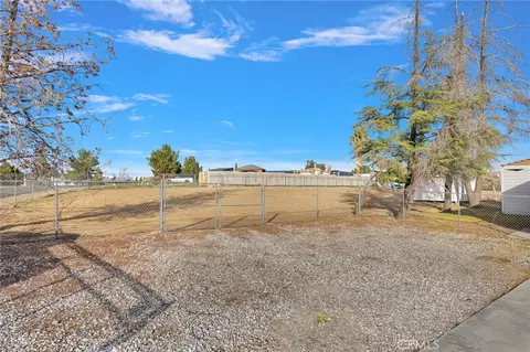 Exterior - 14866 Nokomis Rd, Apple Valley, CA 92307 photo 3 of 8