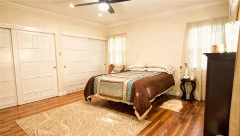 10520 E Zamora Ave, Los Angeles, CA 90002