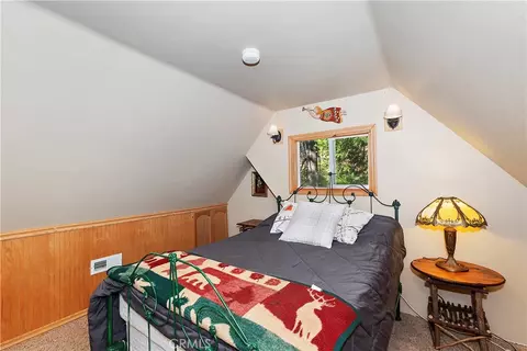 Bedroom - 29591 Hook Creek Rd, Cedar Glen, CA 92321 photo 7 of 8