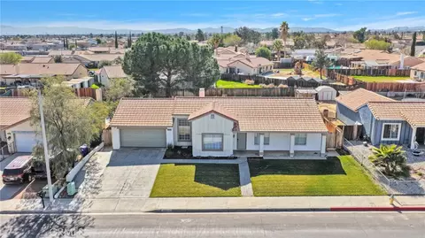 13641 Luna Rd, Victorville, CA 92392