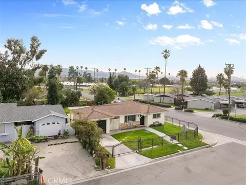 View/Area - 27111 Millar, Highland, CA 92346 photo 2 of 4