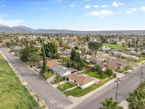 View/Area - 27111 Millar, Highland, CA 92346 photo 4 of 4