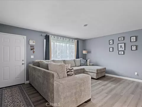 27111 Millar, Highland, CA 92346 photo 4