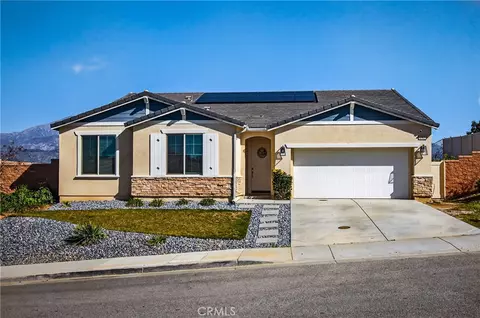 Exterior - 1512 Yucca Ct, Calimesa, CA 92320 photo 1 of 7