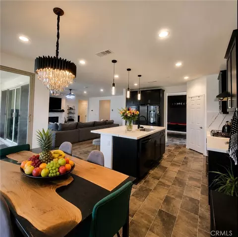 1512 Yucca Ct, Calimesa, CA 92320