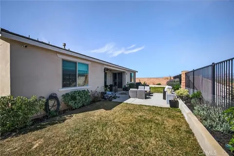 Exterior - 1512 Yucca Ct, Calimesa, CA 92320 photo 6 of 7