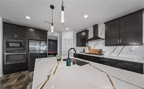 Kitchen - 1512 Yucca Ct, Calimesa, CA 92320 photo 4 of 6