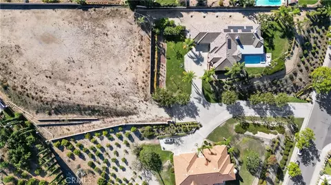 6204 Claridge Dr, Riverside, CA 92506 photo 5
