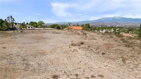 6204 Claridge Dr, Riverside, CA 92506 photo 14