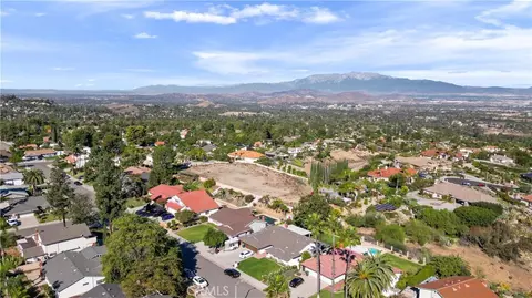 6204 Claridge Dr, Riverside, CA 92506 photo 20
