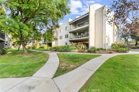246 E Fern Ave #109, Redlands, CA 92373