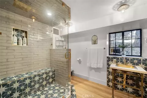 Bath - 764 Fern Rd, Cedar Glen, CA 92321 photo 3 of 6
