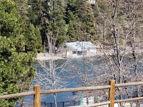 24155 San Moritz Dr, Crestline, CA 92325 photo 14