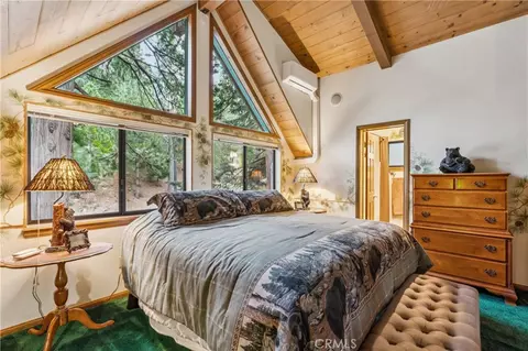 Bedroom - 184 Massive, Lake Arrowhead, CA 92317 photo 3 of 3