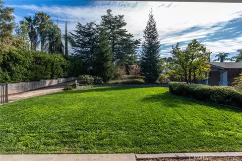 Exterior - 12669 Valley View Ln, Redlands, CA 92373 photo 12 of 19