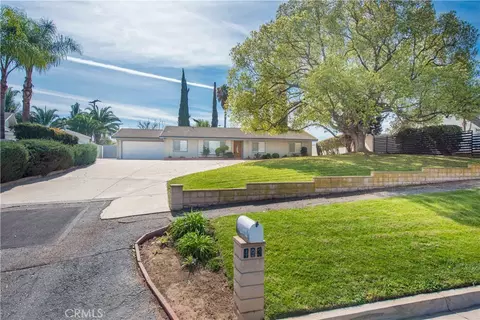 493 Corona Ave, Corona, CA 92879