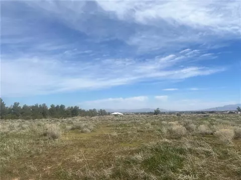 0 Vinton, Phelan, CA 92371
