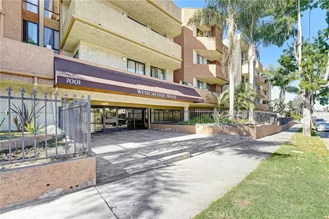 7001 S La Cienega #101, Los Angeles, CA 90045