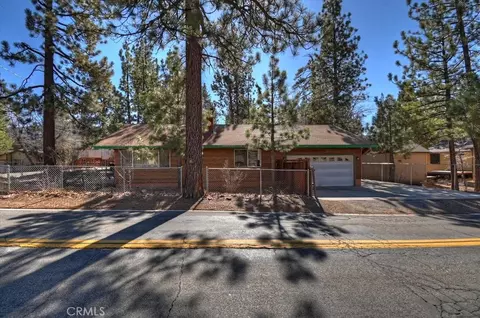 510 Sunset Ln, Sugarloaf, CA 92386