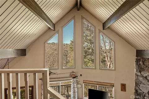 Entry Way - 1256 Grass Vly, Lake Arrowhead, CA 92352 photo 1 of 2