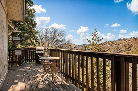 Exterior - 1256 Grass Vly, Lake Arrowhead, CA 92352 photo 2 of 7