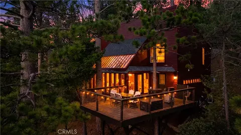 1370 Calgary Dr, Lake Arrowhead, CA 92352