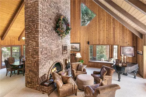 27421 Cedarwood Dr, Lake Arrowhead, CA 92352