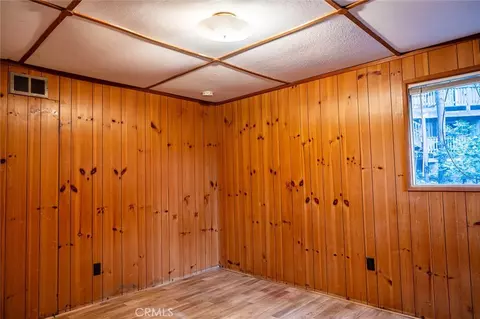 Bedroom - 24738 Nestal Ct, Crestline, CA 92325 photo 10 of 10