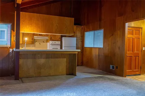 Living - 24738 Nestal Ct, Crestline, CA 92325 photo 3 of 6