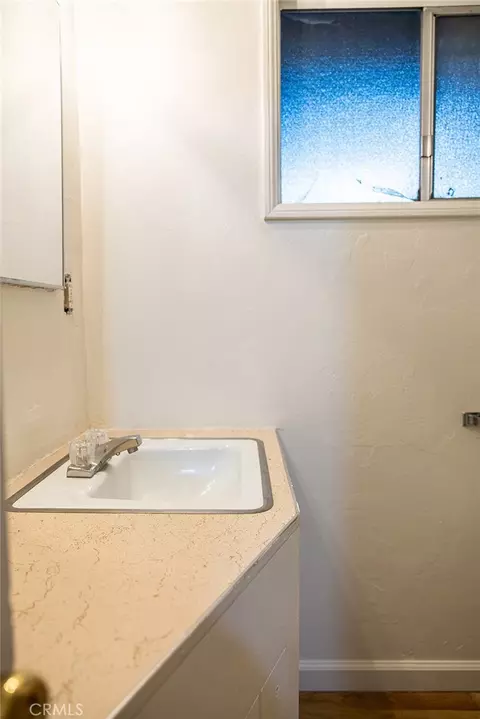 Bath - 24738 Nestal Ct, Crestline, CA 92325 photo 4 of 6